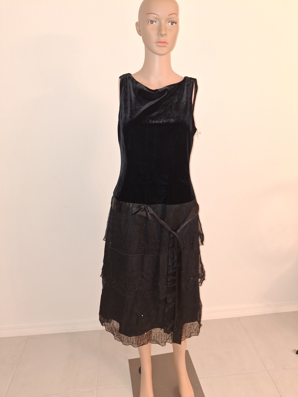 Eliza J Black Velvet & Lace Tiered Midi Dress